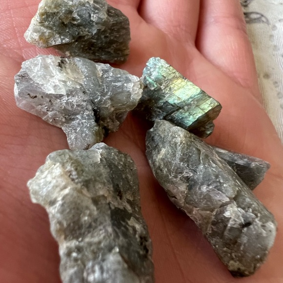 Labradorite - Picture 3 of 5